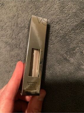 Victorias Secret shimmer fierce liquid eyeshadow